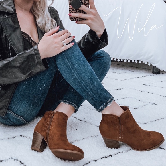 Vegan suede booties brown ankle boots - Picture 2 of 8